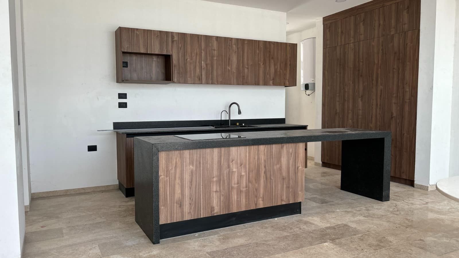 Villas de Lujo en Venta Cholul, Mérida: Amenidades y Conectividad